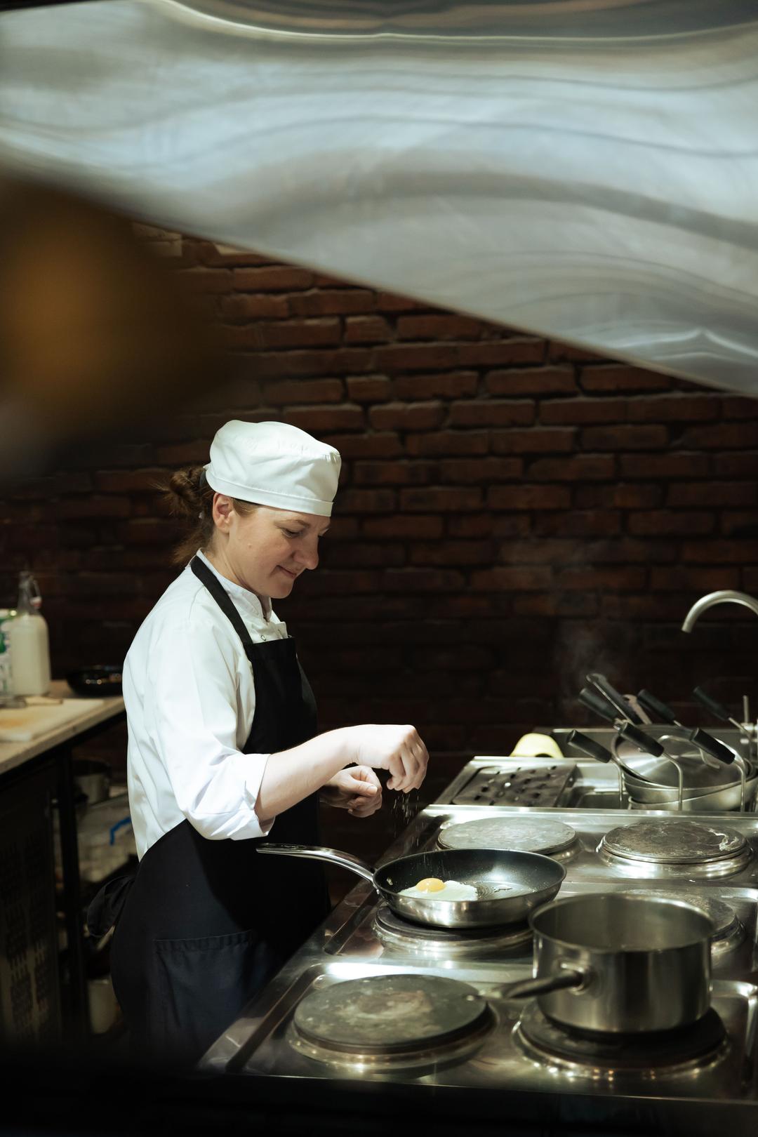 Помічник кухаря